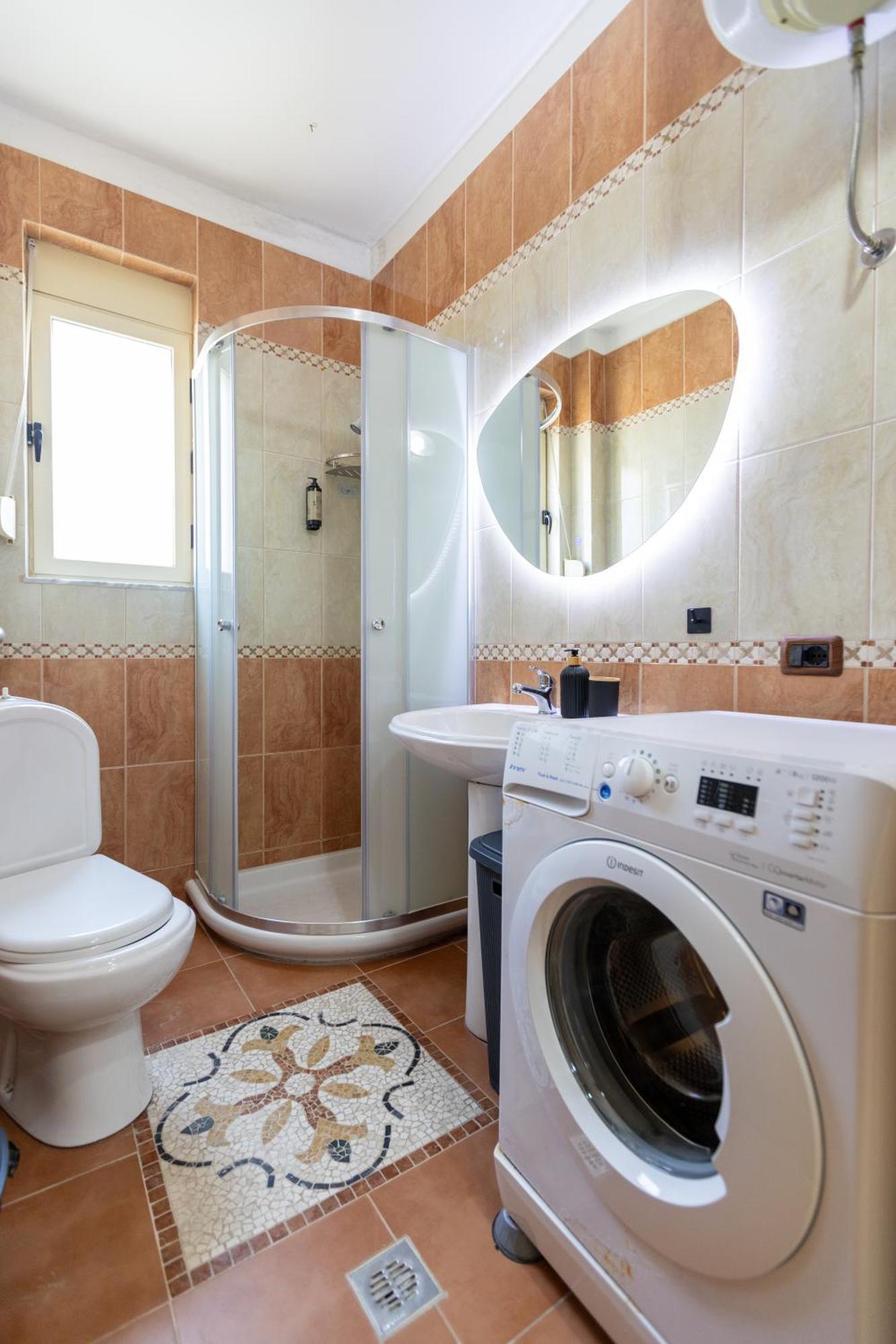 Da Vinci Apartment Vlorë Esterno foto