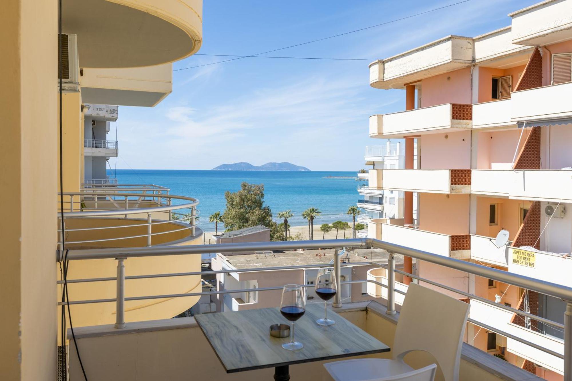 Da Vinci Apartment Vlorë Esterno foto