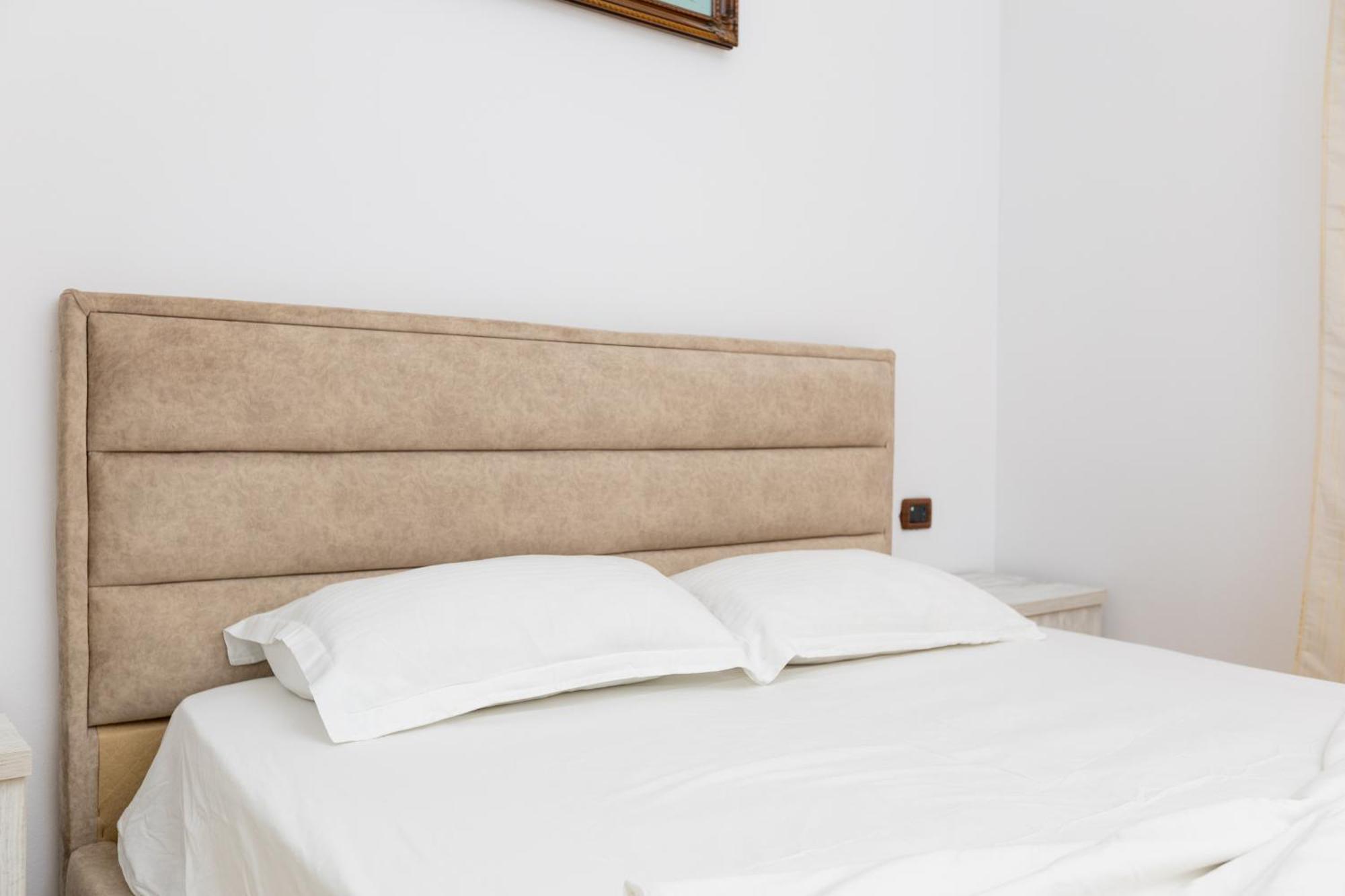 Da Vinci Apartment Vlorë Esterno foto